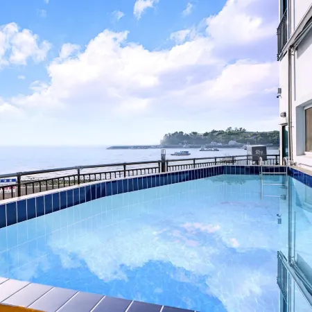 Yeosu Wow A Pension Отели рядом с достопримечательностью «Поле для гольфа The Ocean»
