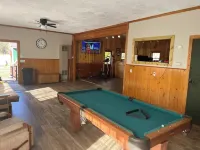 Cozy Cabin in Mio 4 Bedroom, Game Room Adjacent to Ausable River & Orv Trails