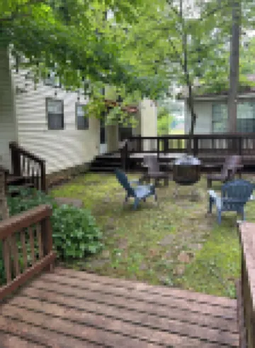 Spacious 3 Bedroom House with Guest House, Large Outdoor Space & Private Dock