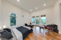 Water Views: Whidbey Island Hideaway w/ Deck - Beach
