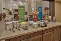 Hampton Inn & Suites Artesia - breakfast