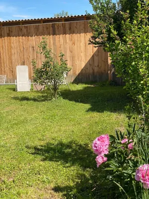 The old elementary school, living in the museum, vacation apartment with its own garden Hotel a 