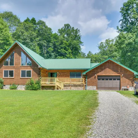 Serene Valley Bend Cabin Rental: 7 Private Acres!