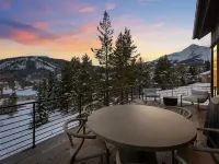 Big Sky Basin - Ski-in/Out, Hot Tub & Game Room