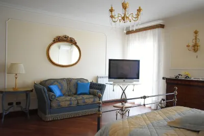 Spacious villa surrounded by greenery, ideal for groups(Numerous all inclusive services) Hotel dekat Parco della Musica