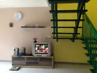 holiday home bagan lalang Hotels in Tanjong Sepat