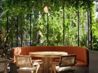 卡萊弗洛拉植物酒店由Jalo 鄰近Parque El Poblado的酒店