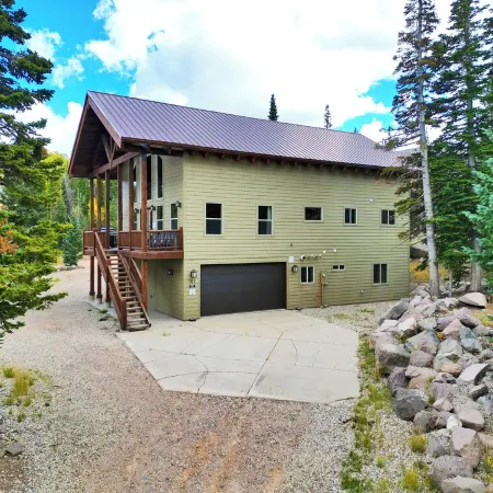Aspen Lodge in Brian Head - Sleeps up to 25!