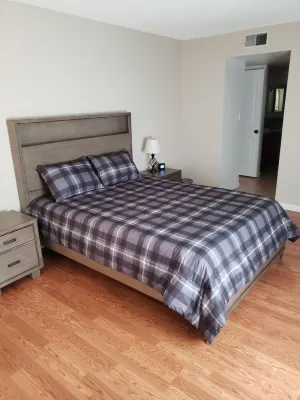 Condo with Golf Course & Camelback Mountain Views. On The Edge Gallery 주변 호텔