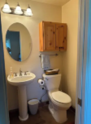 Unique top of the world straw bale cottage has ASTOUNDING views. 卡特琳娜酒店