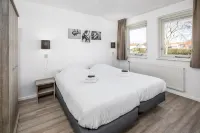 بيتش سايد بنجالو نير بيتش Hotels near Chaletpark Everything Changes Ellemeet