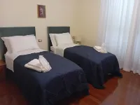 Casa MAMMA, family relaxation on Lake Iseo - elegant apartment - 2 rooms Hotels in Lovere