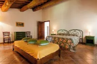 Holiday Apartment Tuscany, Ancient Farm, Nature, Swimming Pool, 7 Guests Hotels in Montemurlo