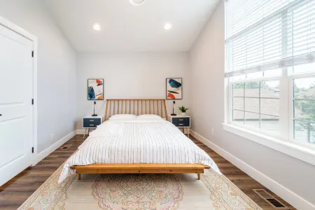 Cozy 3-bedroom house in lovely Littleton with AC, WiFi Отели в г. Кен Карил