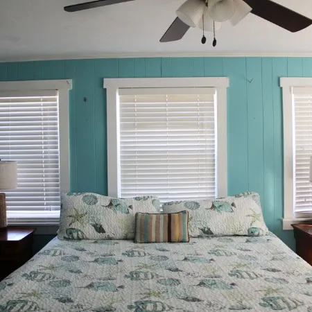 4 BR House in Horseshoe Beach: Your Fishing & Scalloping Adventure Starts Here