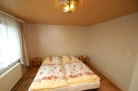 An der Wiese 3, für 2 P. Inkl. Bettw., Südterrasse mit Garten, Carport, Wlan