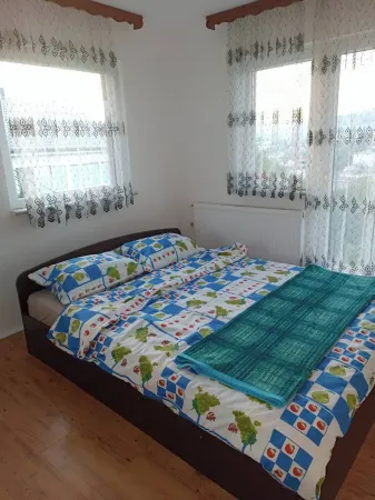 4-bedroom apartment in enchanting Sarajevo with AC, WiFi. Enjoy your stay Отели рядом с достопримечательностью «Национальный музей Боснии и Герцеговины»