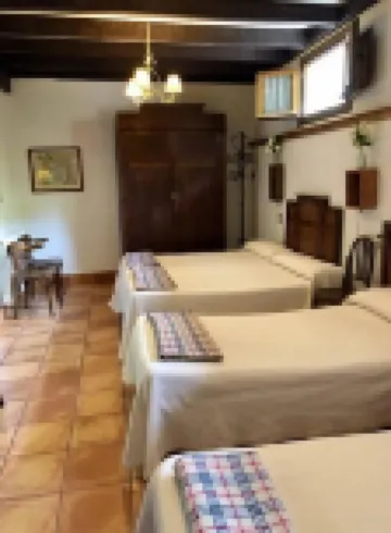 Beautiful Stone House, La Llosuca