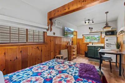 Timber Lodge Cabin 5 Отели рядом с достопримечательностью «Cave of the Winds»