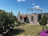 Yıldızlar Evi - Doğayla iç içe Taş Ev