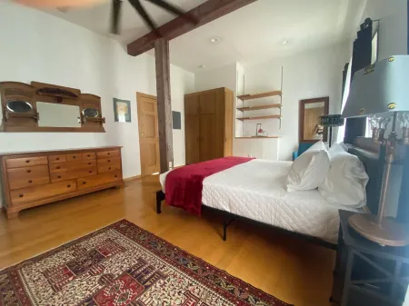 Charming 2-bedroom suite A with WiFi, AC in adorable Elkader Отели в г. Clayton County