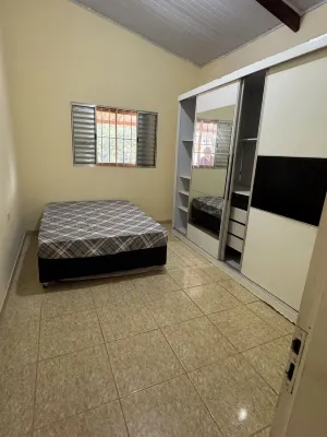 Country house with swimming pool and lake for fishing! Pets welcome! Rest and leisure