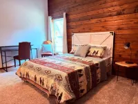Cabin Near Disney & Beach-Spa, Firepit & More! 3Bed+2Bath Hotels in Geneva