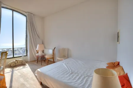 Beaulieu-sur-Mer: charming loft with sea view