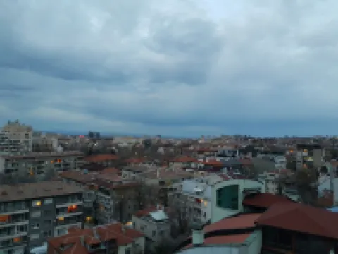 Hill Sky Panorama Center Penthouse Apartment