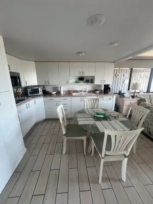 Cozy Condo 323-bedroom condo with WiFi, AC in charming Cedar Key