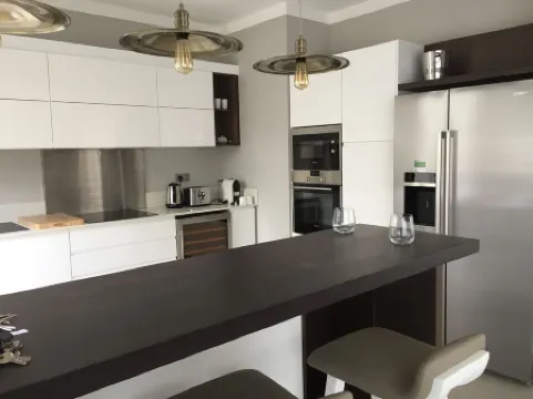 VILLA LUXURY 220 m2 private pool Royal Park secure quiet