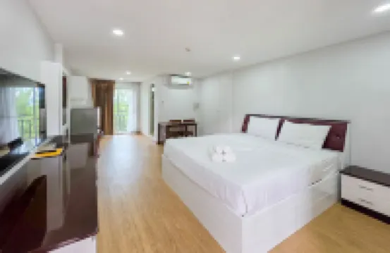 โรงแรม พีที แกรนด์ โฮเทล