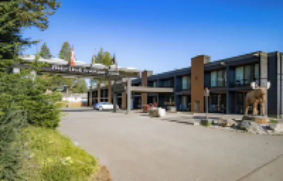 Prestige Riverside Lodge