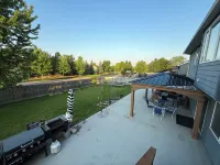 Relaxing 4-bedroom Retreat with Cozy Patio in Sioux Falls & 2 full kitchens