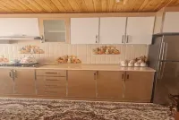 Altun villa Hotels in Zaragan