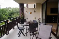 Charming 2-bedroom condo with WiFi, AC in wonderful Puerto Aventuras