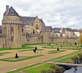 3-room 2-bedroom apartment close to the ramparts of Vannes