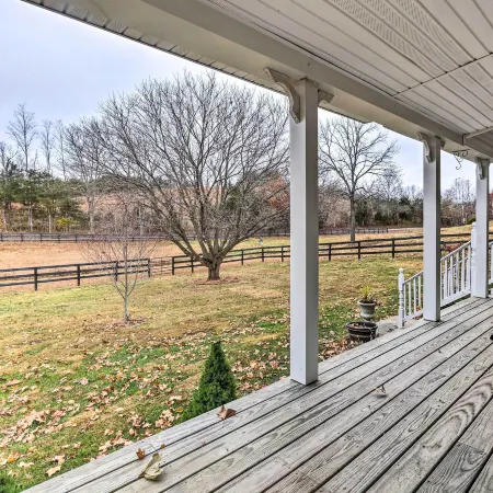 Lovely Sadieville Retreat w/ Deck & Grill!
