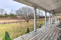 Lovely Sadieville Retreat w/ Deck & Grill! - 3-Star