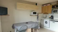 Mountain-view apartment sleeps 6