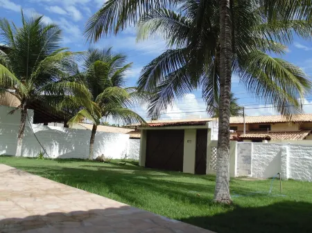 Casarão com Piscina, 150 mt do mar de Paripueira Отели рядом с достопримечательностью «Paripueira Beach»