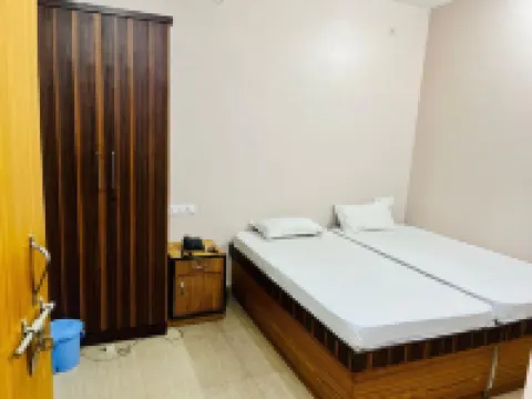 Krishna Guest House Hotels in Gorakhpur