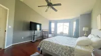 Spacious 5-bedroom 3-bath house in delightful Elk Grove