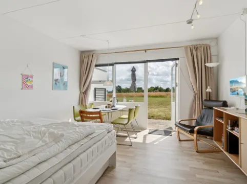 "Mia" - 200m from the Sea