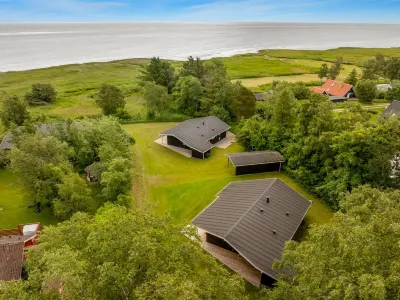 "Majvor" - 200m from the Sea Hotels near Kattegat Strand Camping
