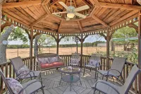 Lovely Pottsboro Home w/ Patio & Fire Pits! - Wifi