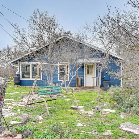 Cozy Kerrville Guest Cottage Near Guadalupe River!