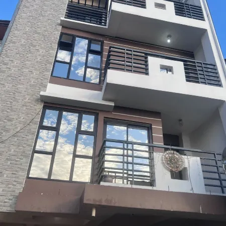 BN 5BR House With Mountain View