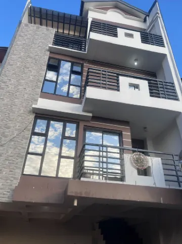 BN 5BR House With Mountain View