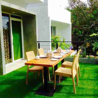 8 Plus Motels Hotel Exterior